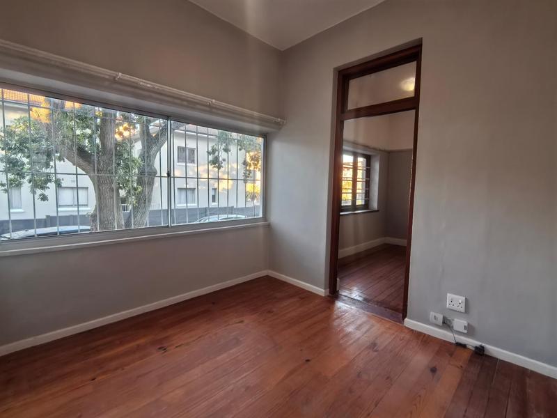 To Let 2 Bedroom Property for Rent in Green Point Western Cape